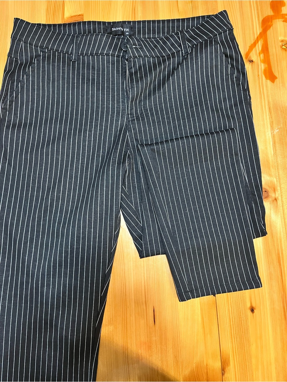 SHEIN Black Pinstripe Skinny Men’s Pants